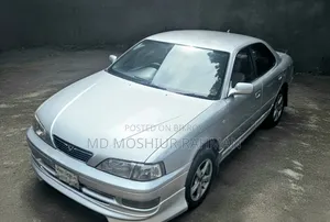 টয়োটা ভিস্তা ১৯৯৬ সিলভার