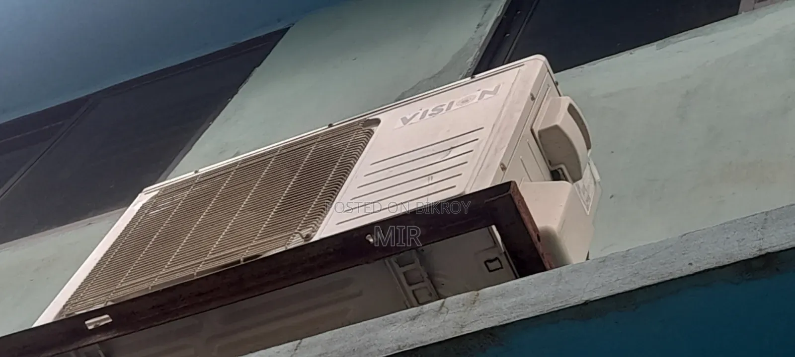 ভালো মানের একটি এসি চালিয়ে দেখে নিতে পারবেন।
