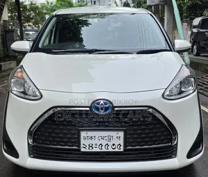 টয়োটা সিয়েন্টা ২০১৯ পার্ল