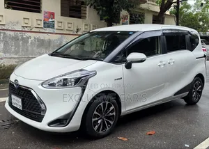 টয়োটা সিয়েন্টা ২০১৯ পার্ল