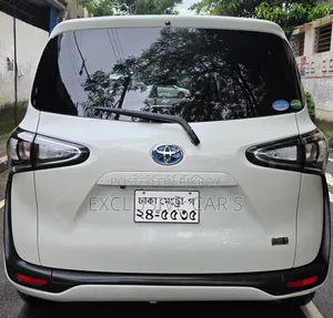 Toyota Sienta 2019 Pearl