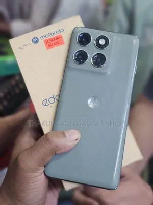 মোটরওলা এজ ৬০ প্রো ৫১২ জিবি সবুজ