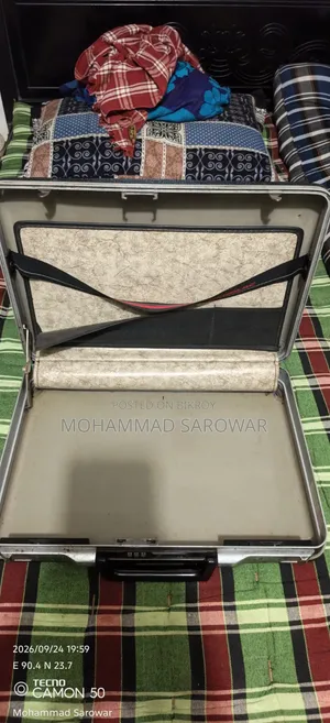 Classic and Vintage Style Hard-Shell Attache Case / Briefcase for Sale