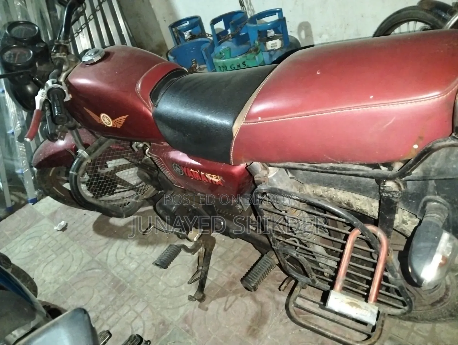 Yamaha 2000 Red