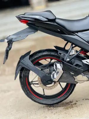 Suzuki Gixxer 2024 Black