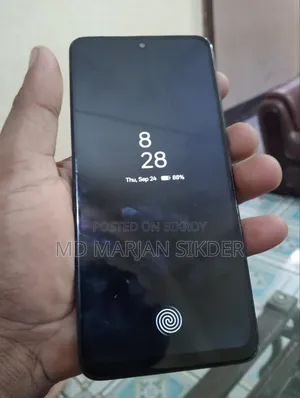 অপ্পো রেনো১২ এফ ২৫৬ জিবি কালো