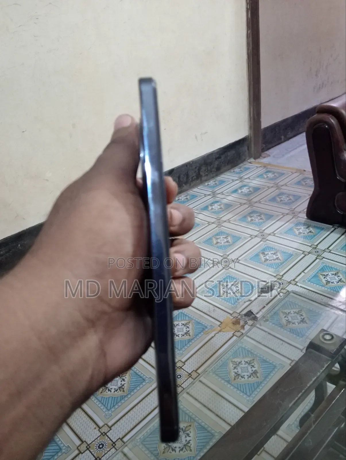 অপ্পো রেনো১২ এফ ২৫৬ জিবি কালো