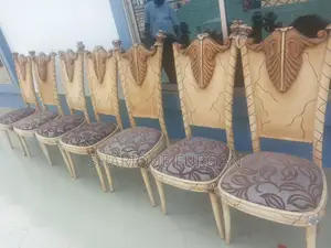 ডাইনিং টেবিল, চেয়ার
