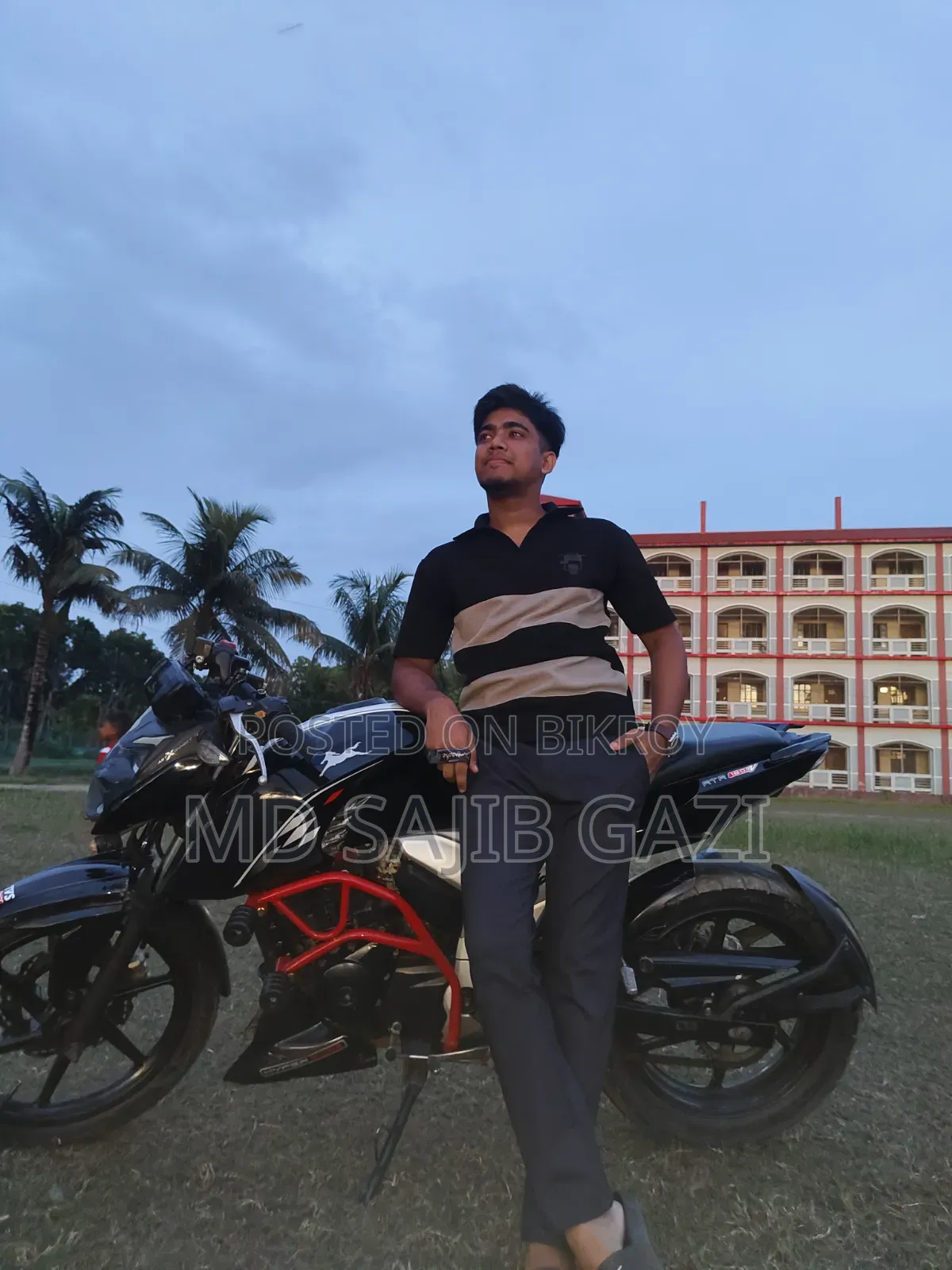 TVS Apache RTR 160 4V 2022 Black