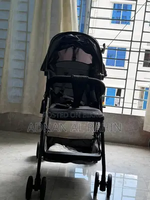 Baby Stroller in Excellent Condition: For Sale