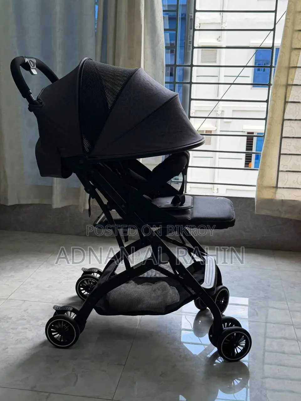 Baby Stroller in Excellent Condition: For Sale
