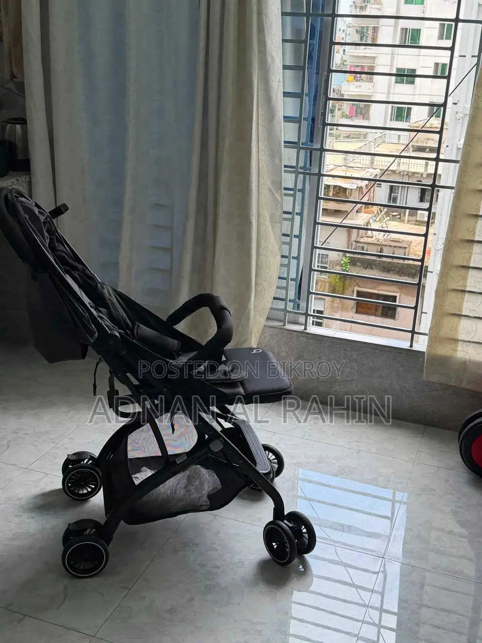 Baby Stroller in Excellent Condition: For Sale