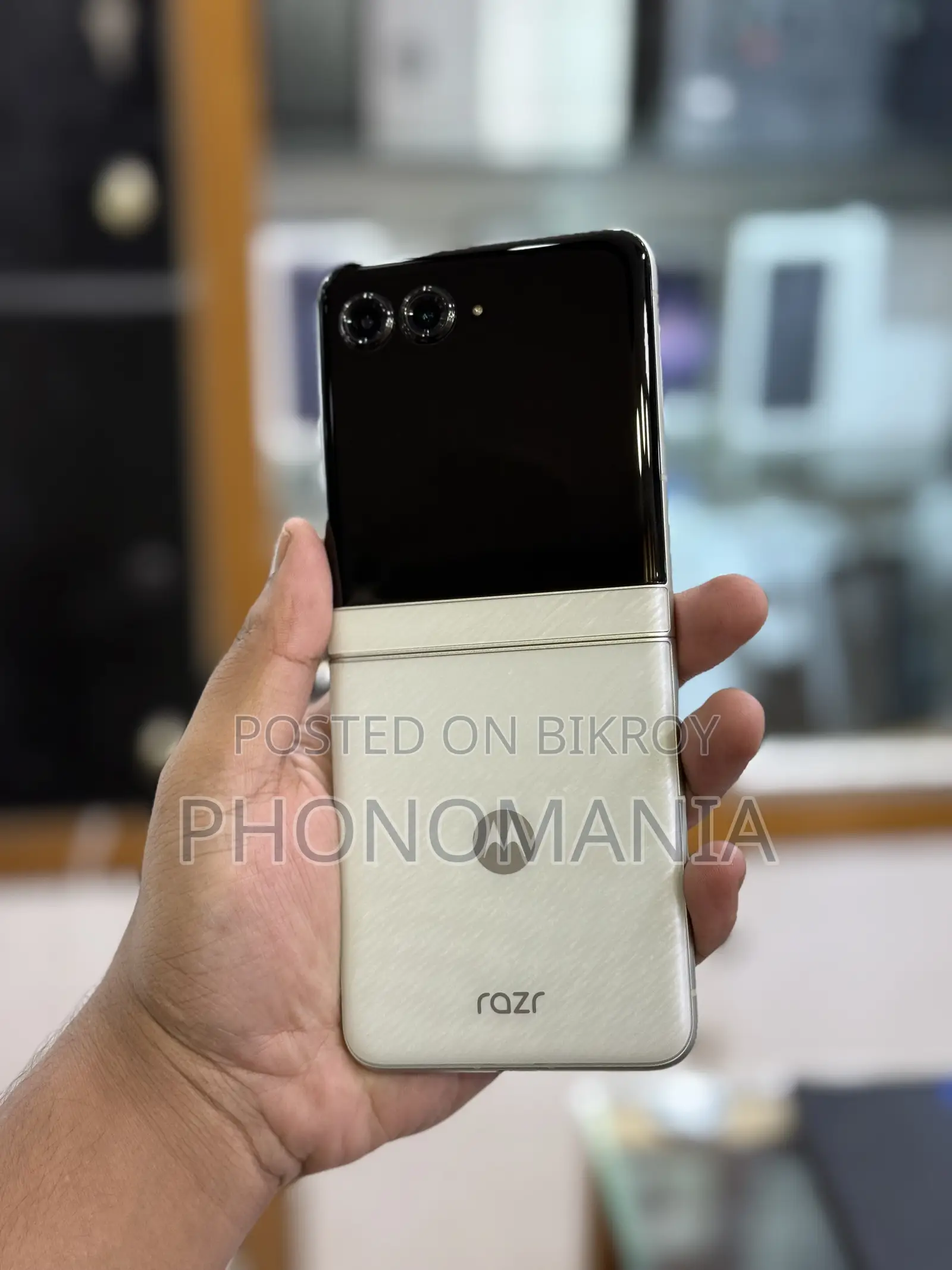 Motorola Razr 60 256 GB White