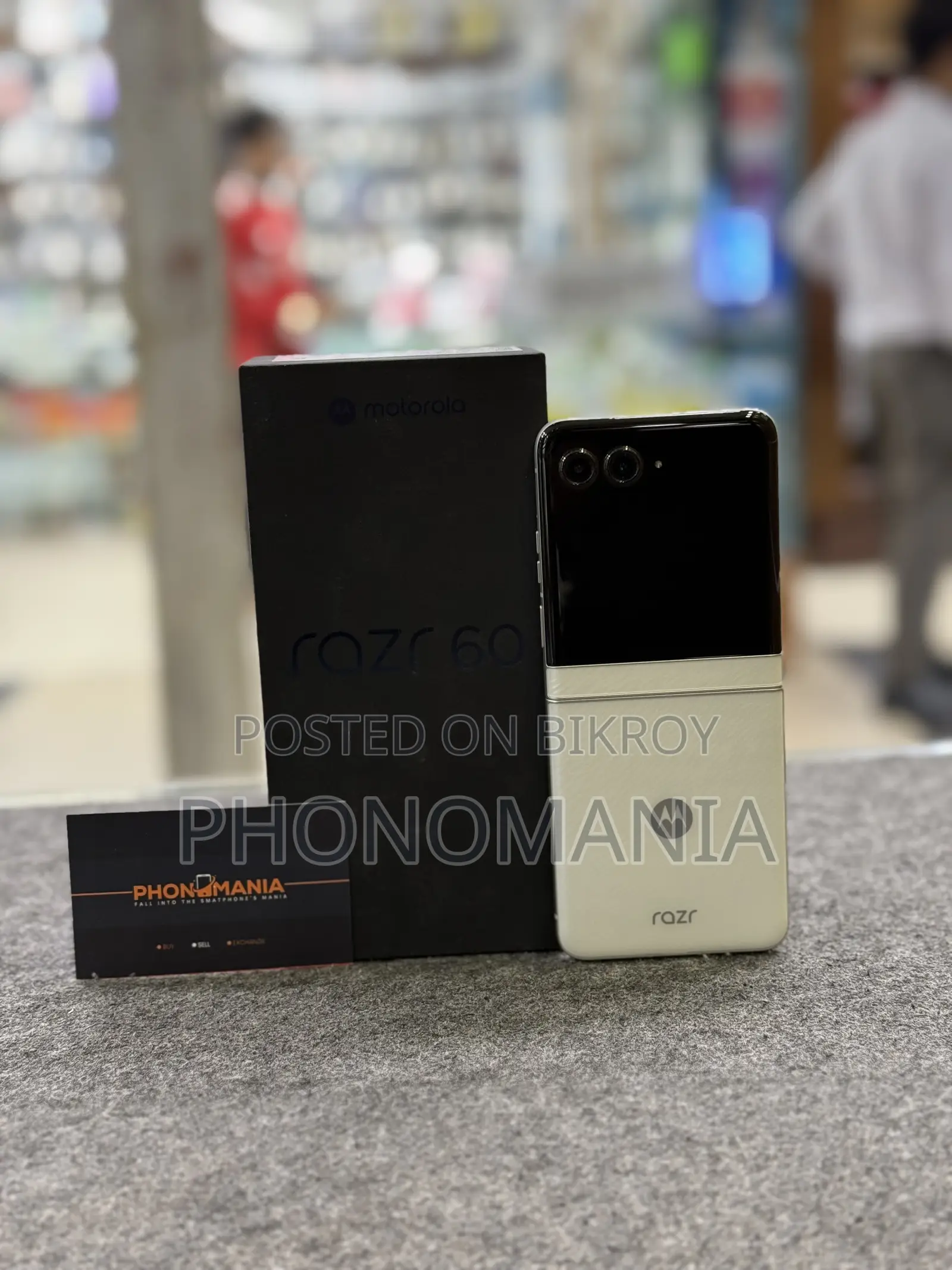 Motorola Razr 60 256 GB White