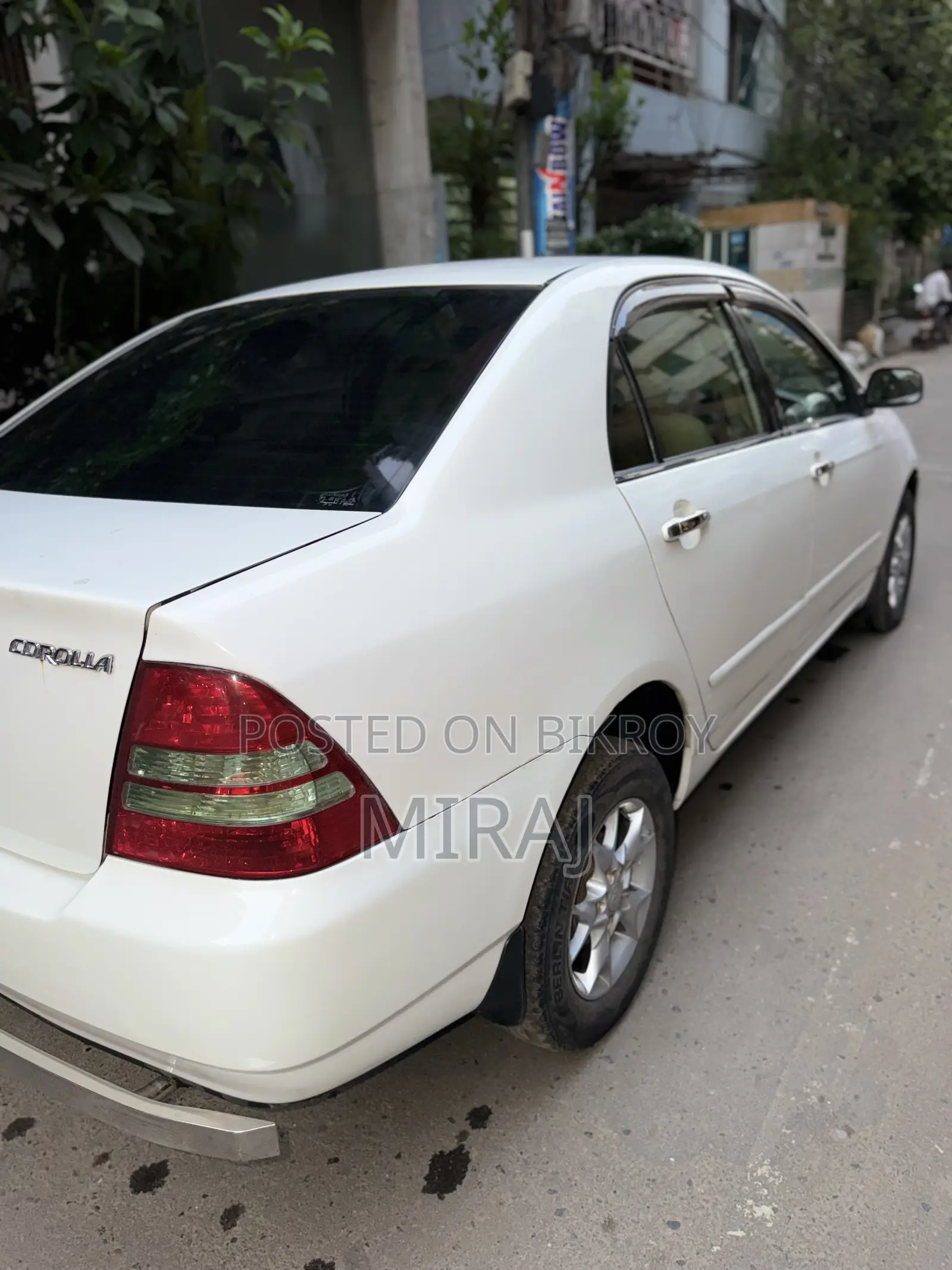 Toyota Corolla Sedan 2003 White
