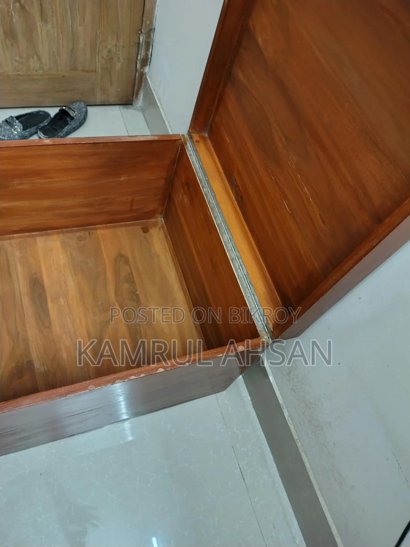 Mahogany Wood Trunk System Box For Sale