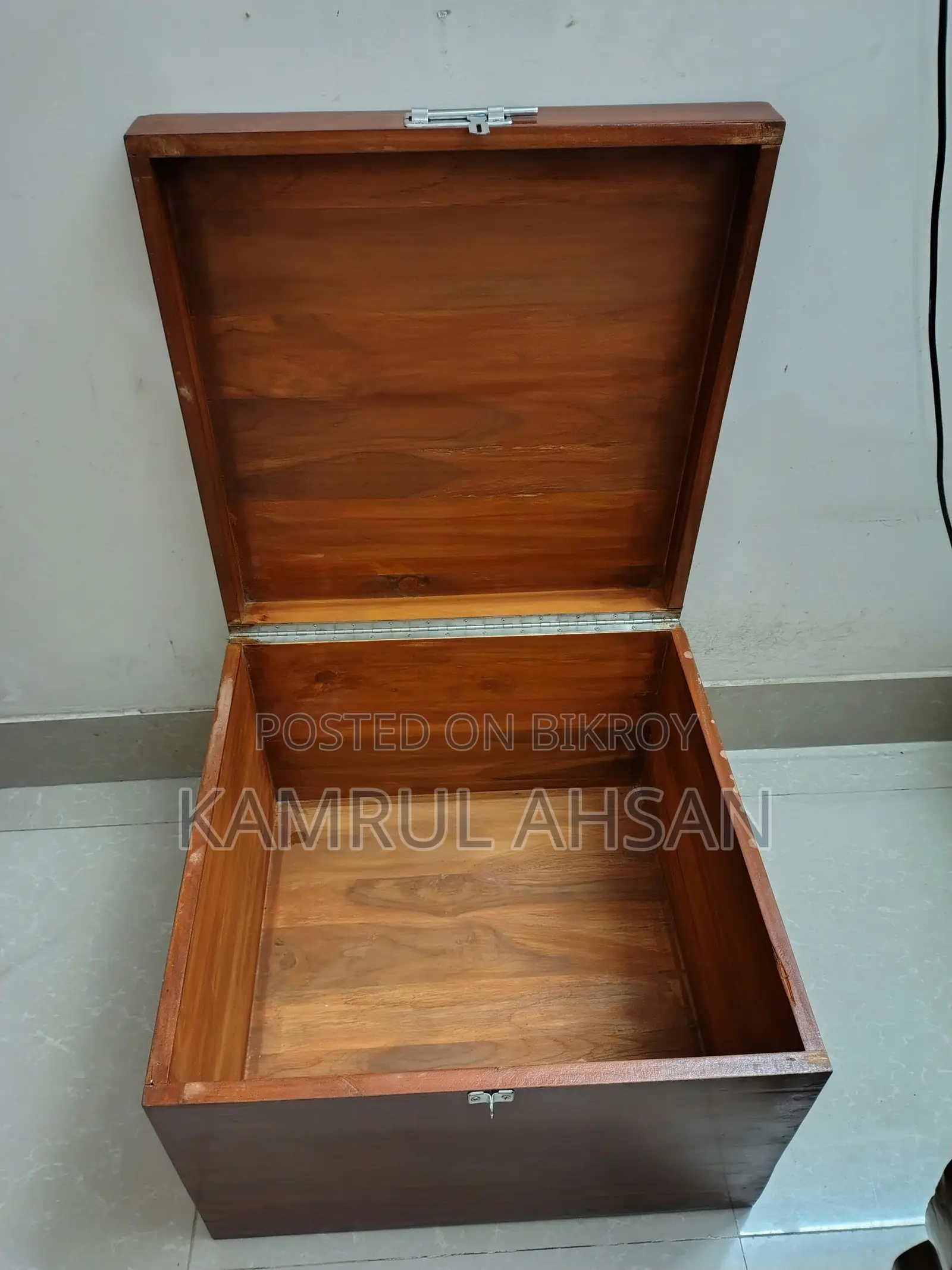 Mahogany Wood Trunk System Box For Sale