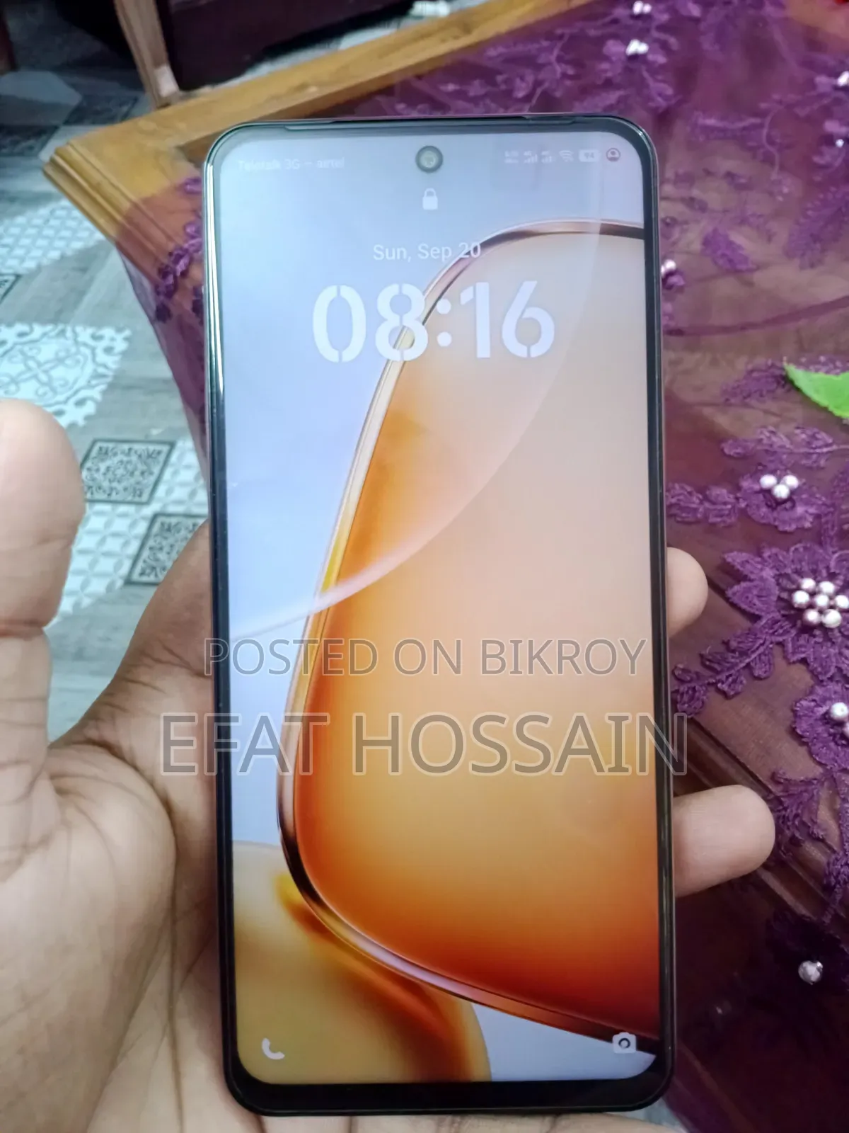 Vivo Y28 128 GB Orange