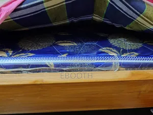 ৬*৭ ফিট বেড এবং ম্যাট্রেস