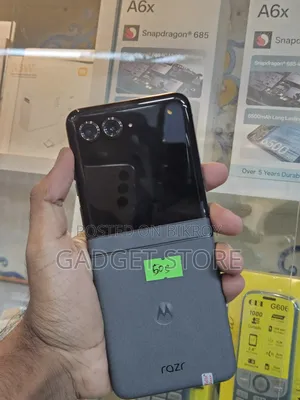 Motorola Razr 2024 256 GB Black