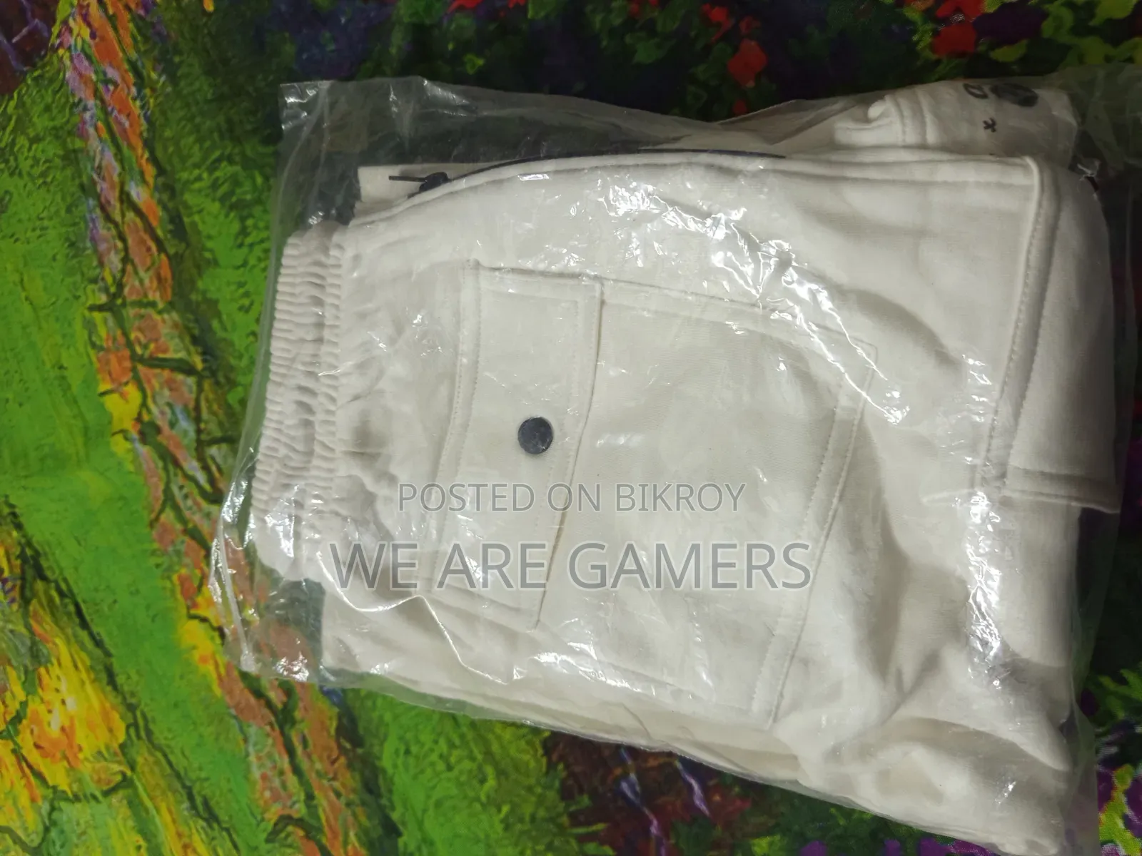 New Joggers for Sale Full New Size 28 Waist Length 40 Baggy White