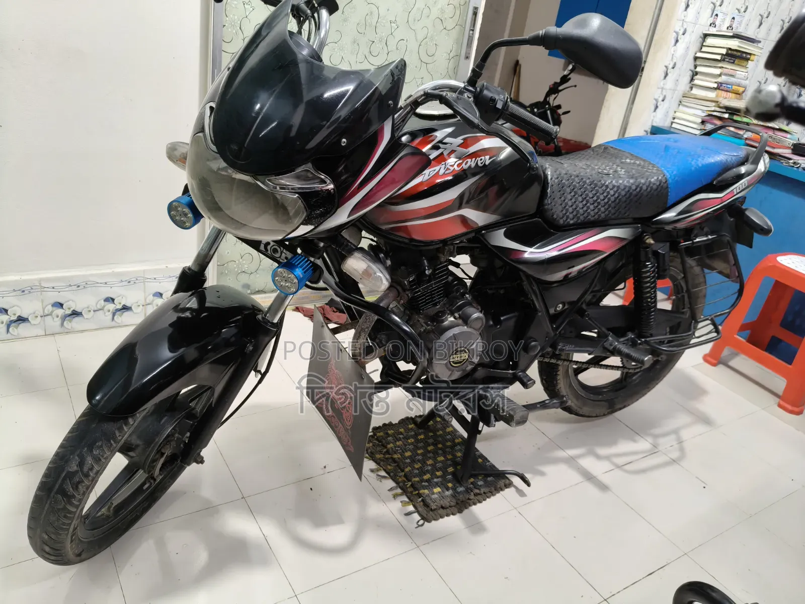 Bajaj Discover 100 2012 Purple