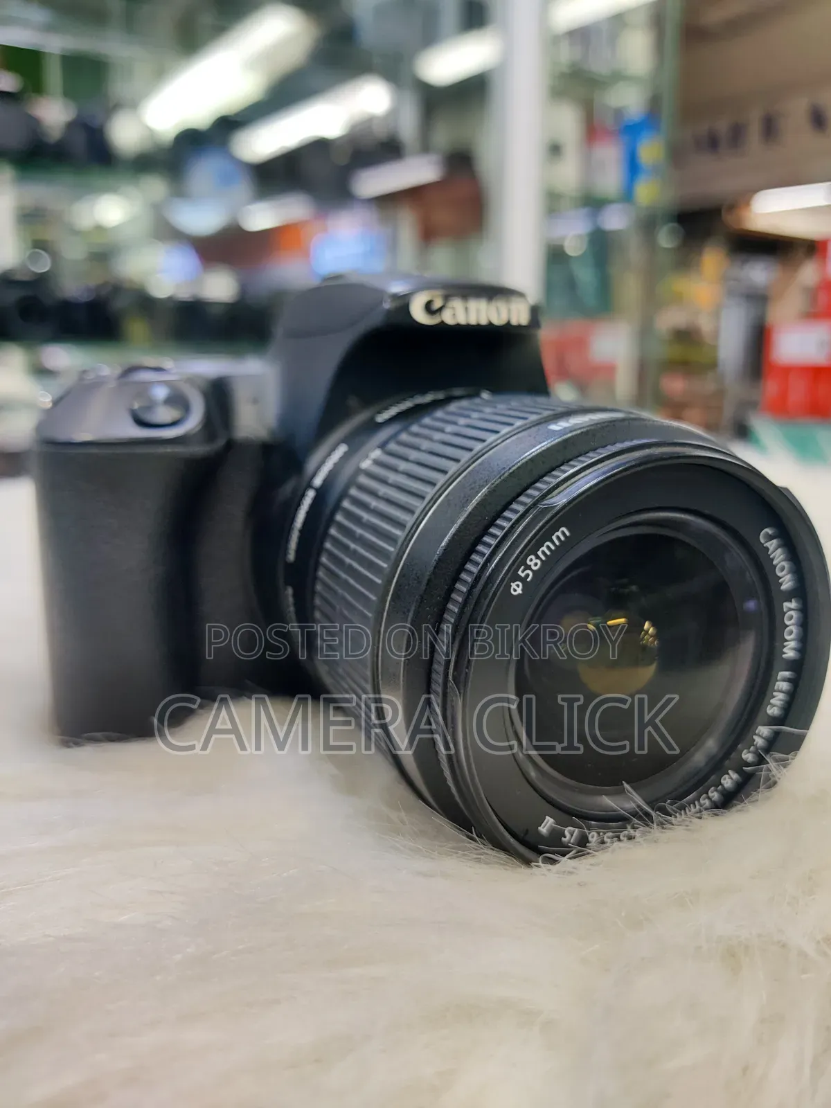 Canon 200D With 18-55mm IS Lens