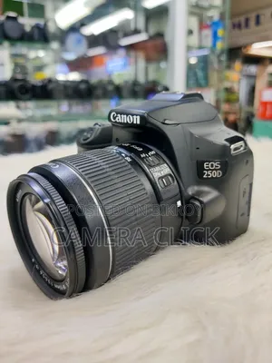 Canon EOS 250D With 18-55mm IS Lens