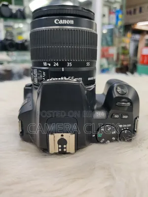Canon EOS 250D With 18-55mm IS Lens