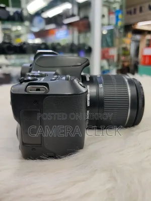 Canon EOS 250D With 18-55mm IS Lens