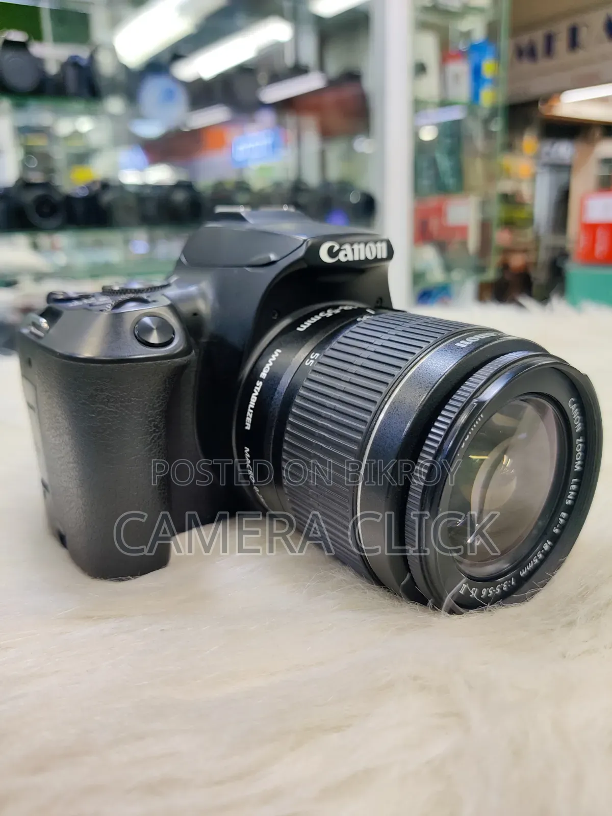 Canon EOS 250D With 18-55mm IS Lens