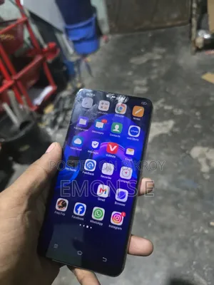 Vivo Y21 64 GB White