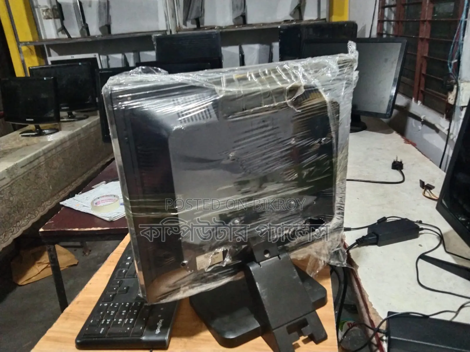 HP Brand 17 Inch Full Fresh Monitor