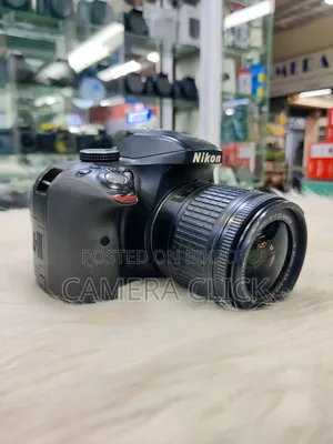 Nikon D3300 + 18-55mm DX VR Lens