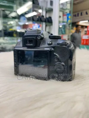 Nikon D3300 + 18-55mm DX VR Lens