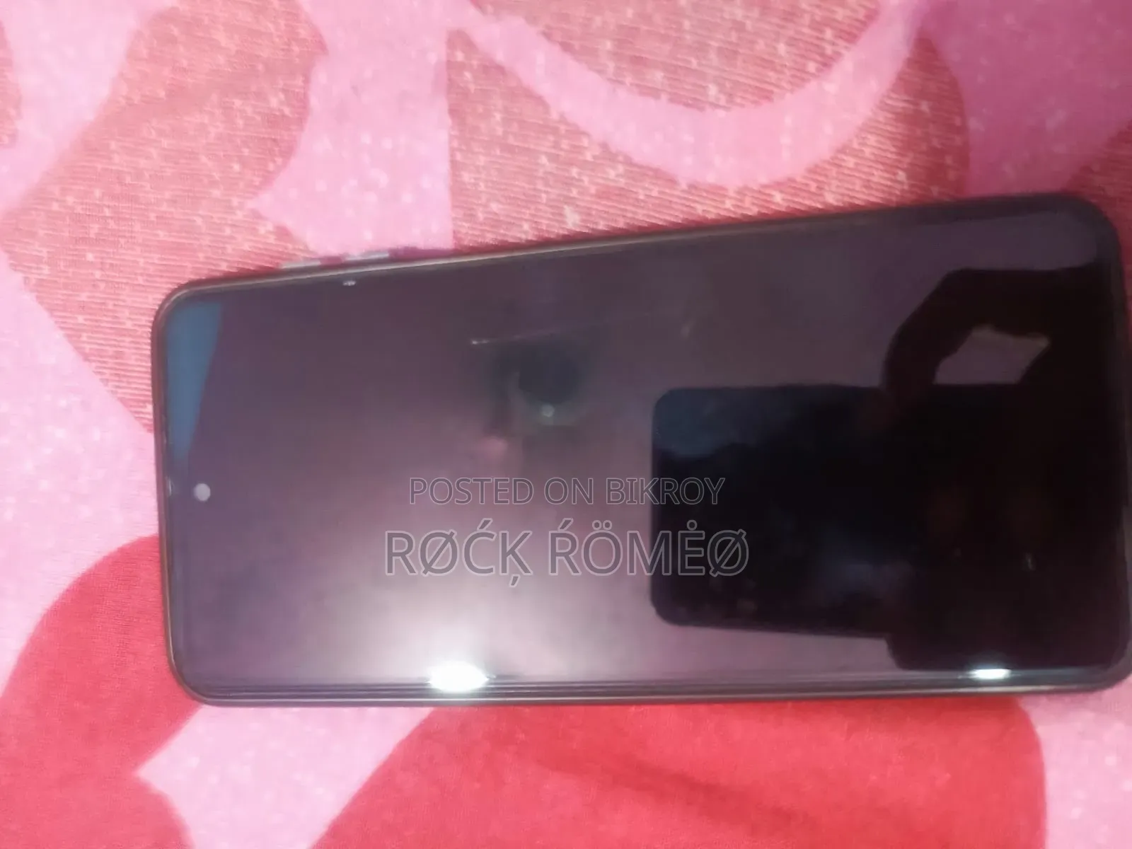 রিয়েলমি ১০ ৫জি ১২৮ জিবি