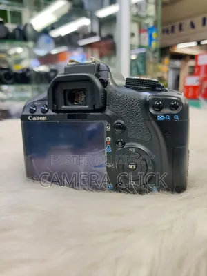 Canon EOS 500D With 18-55mm IS Lens