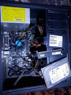 Desktop Computer Gigabyte 4GB Intel Core i7 HDD+SSD 500GB