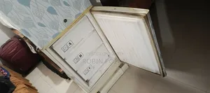 ফ্রিজ (রানিং ভালো)।