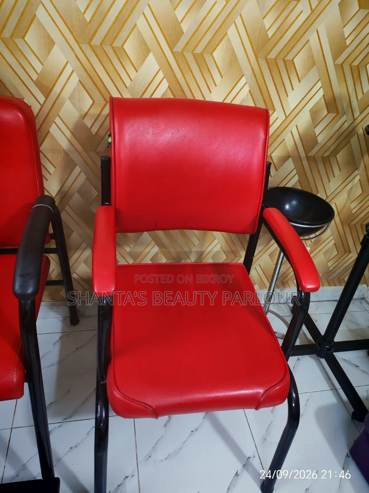 Beauty Parlour Furniture