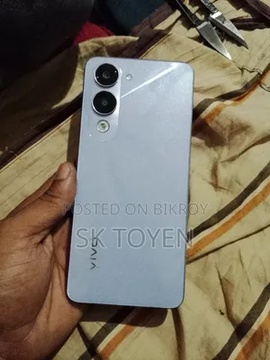 Vivo Y04 256 GB Silver