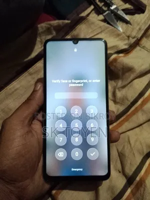 Vivo Y04 256 GB Silver