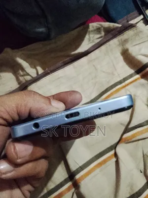 Vivo Y04 256 GB Silver