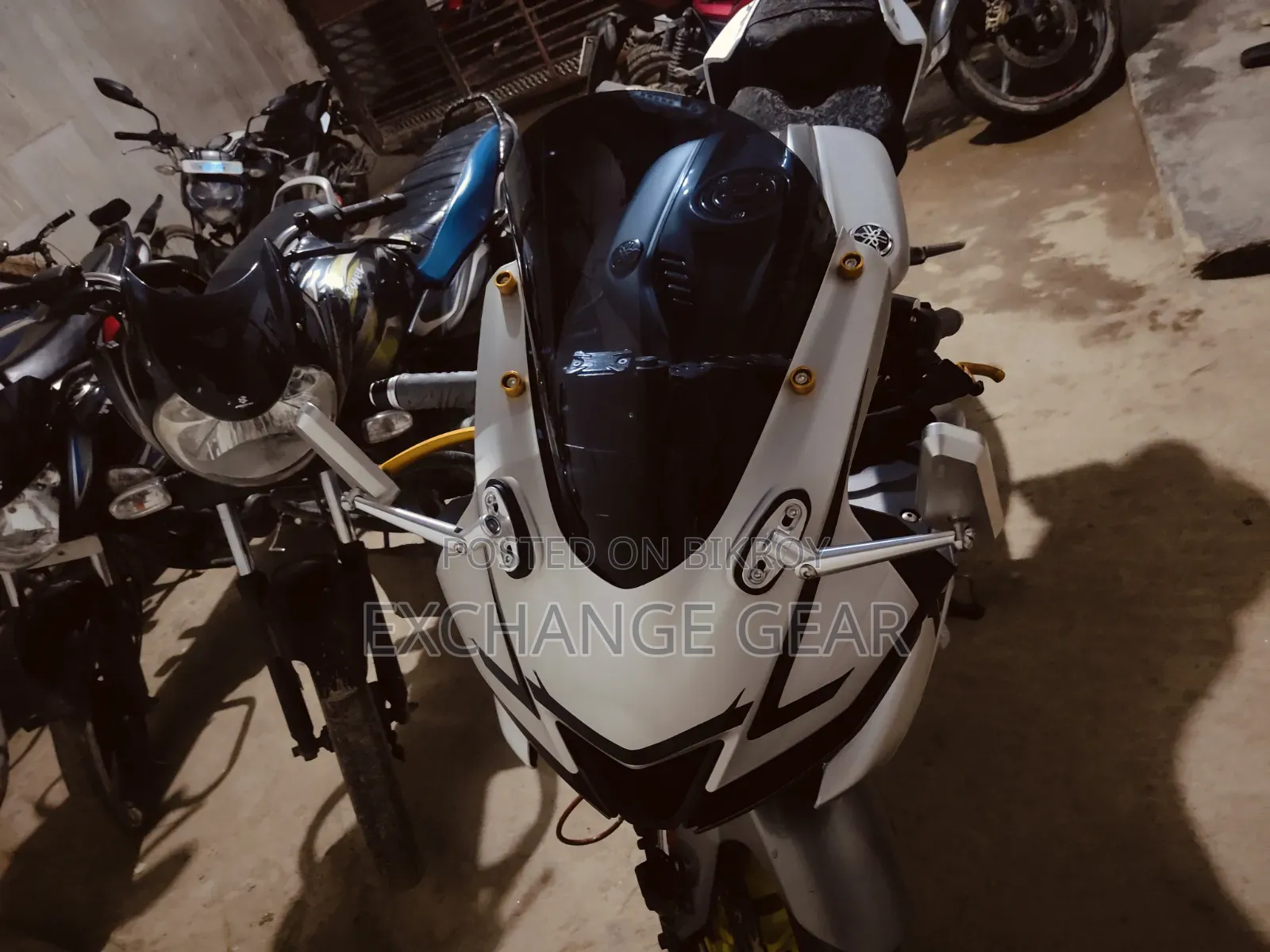 Yamaha R15 V3 2022 Silver