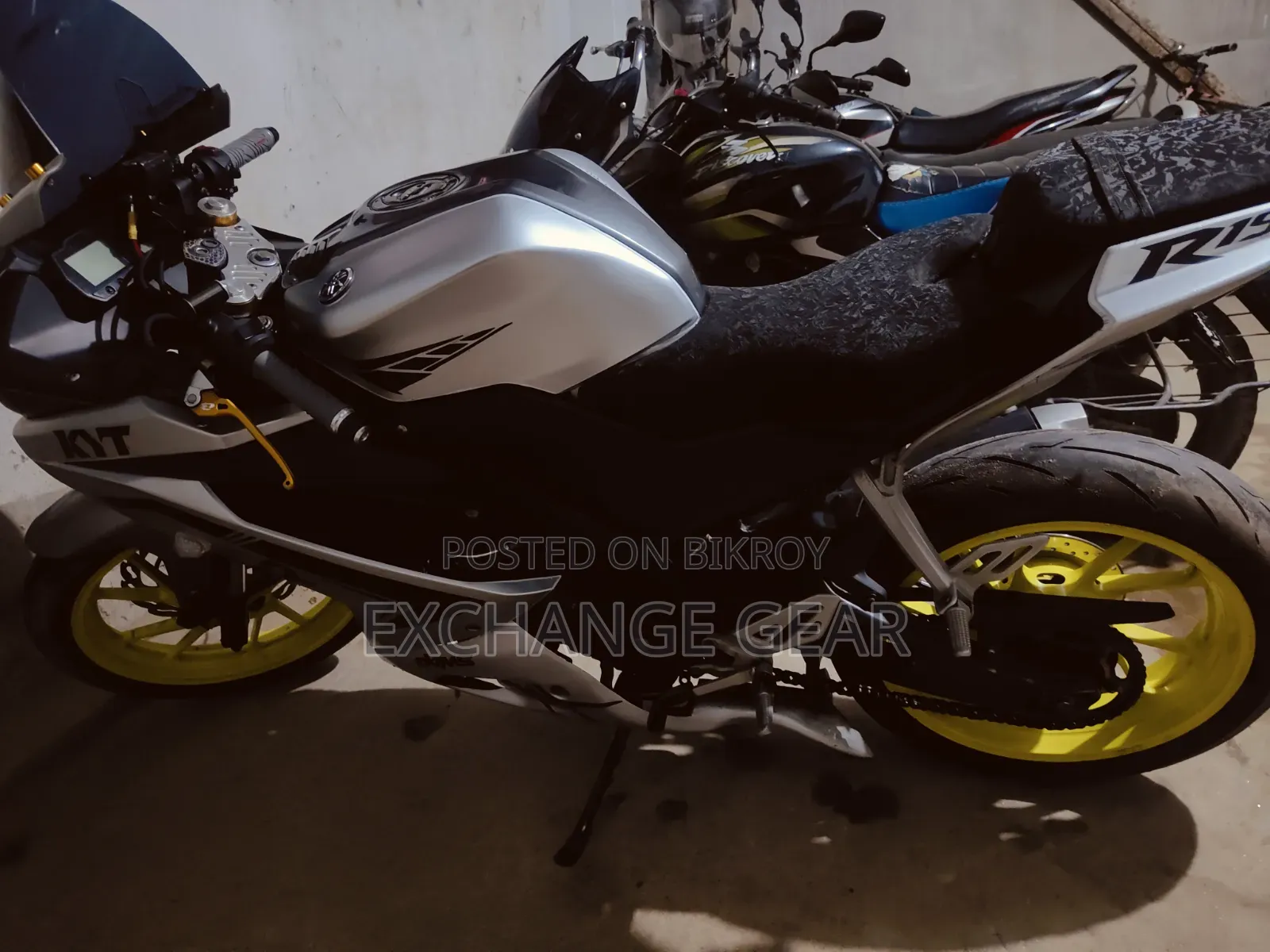 Yamaha R15 V3 2022 Silver