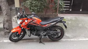 Honda Hornet 2023 Red