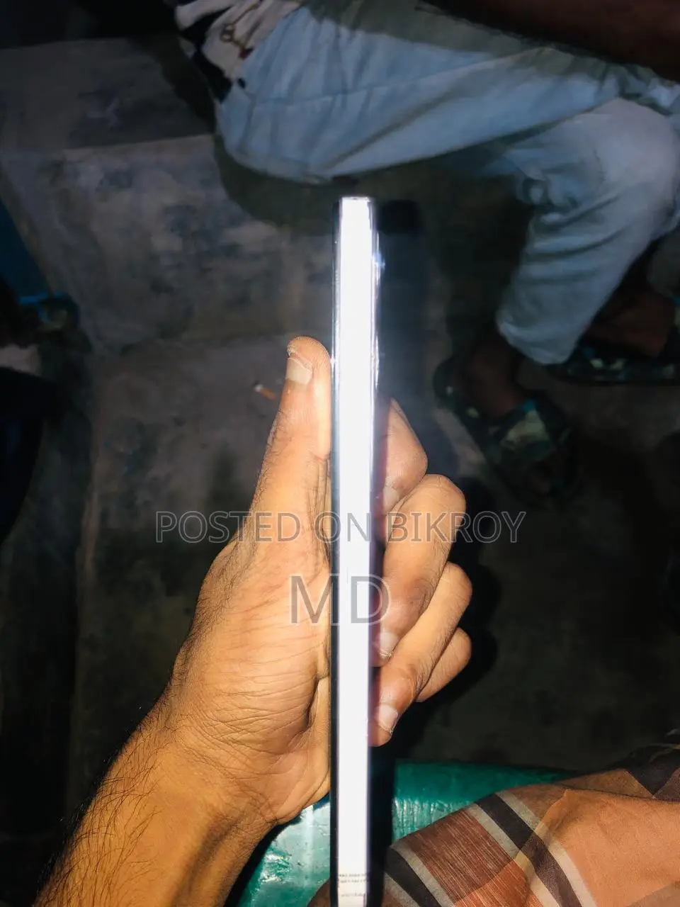 Vivo Y19s 128 GB Silver
