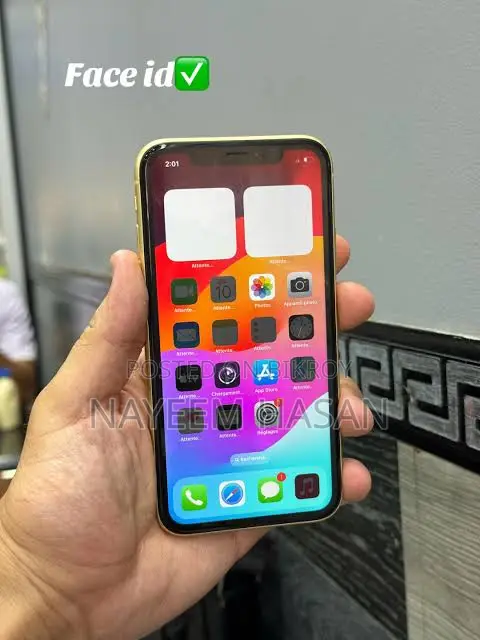 Apple iPhone XR 128 GB White