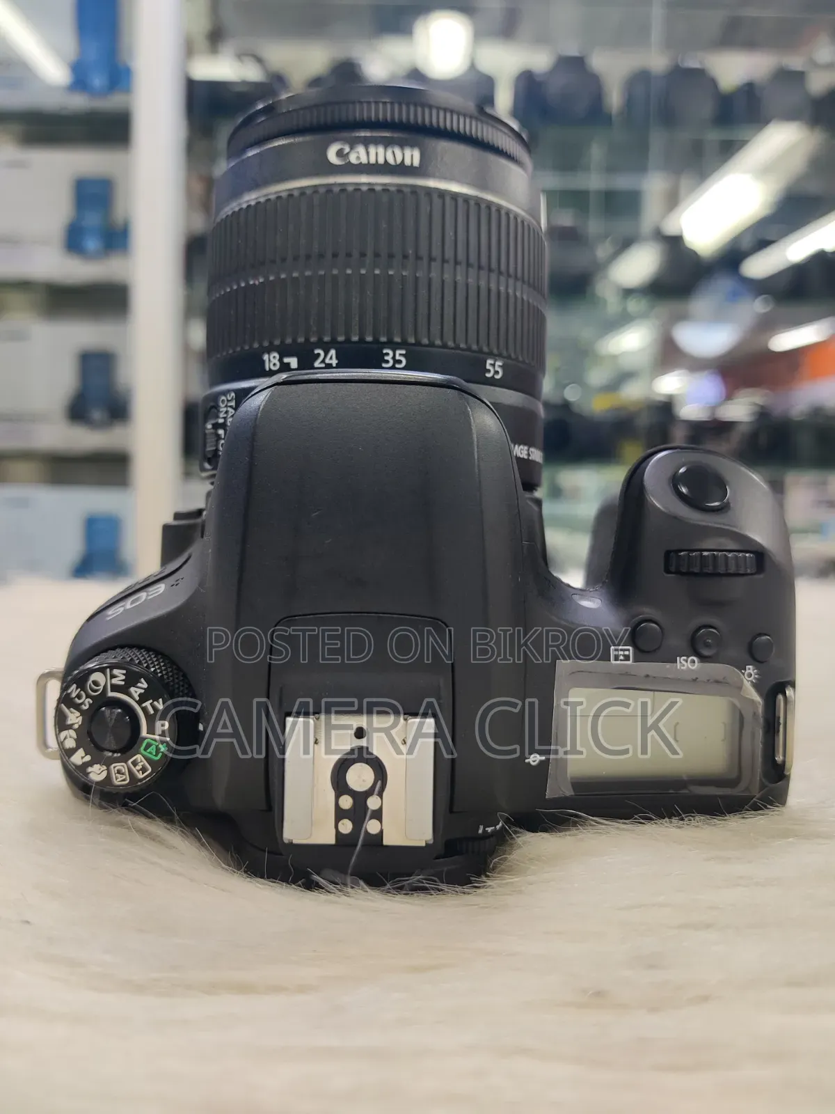 Canon EOS 77D With 18-55mm IS Lens