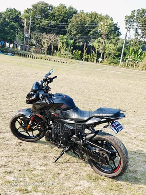 Bajaj Pulsar N160 2025 Black